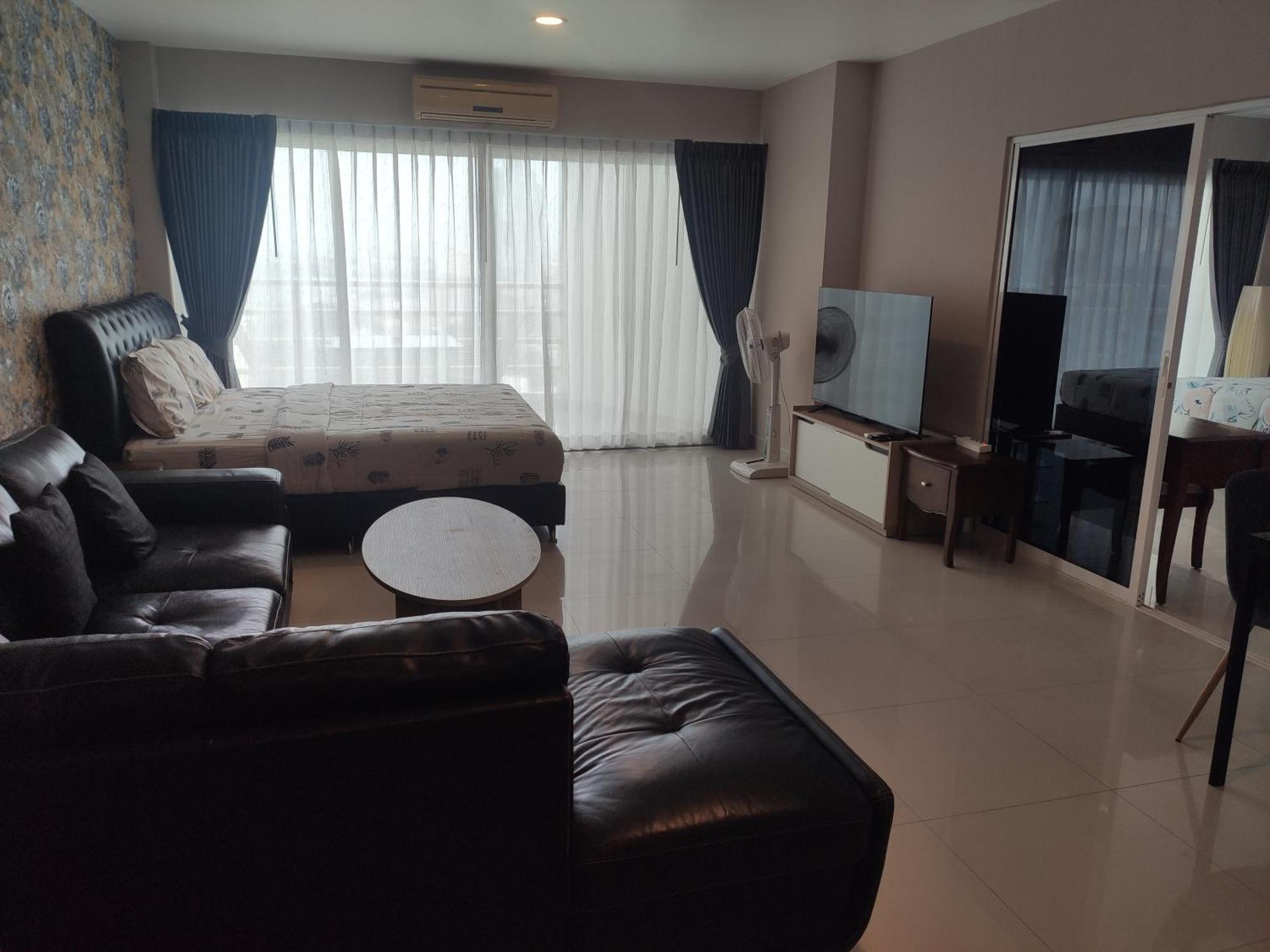 View Talay 6 Pattaya Beach By Anatolia Condo Suite Exterior photo