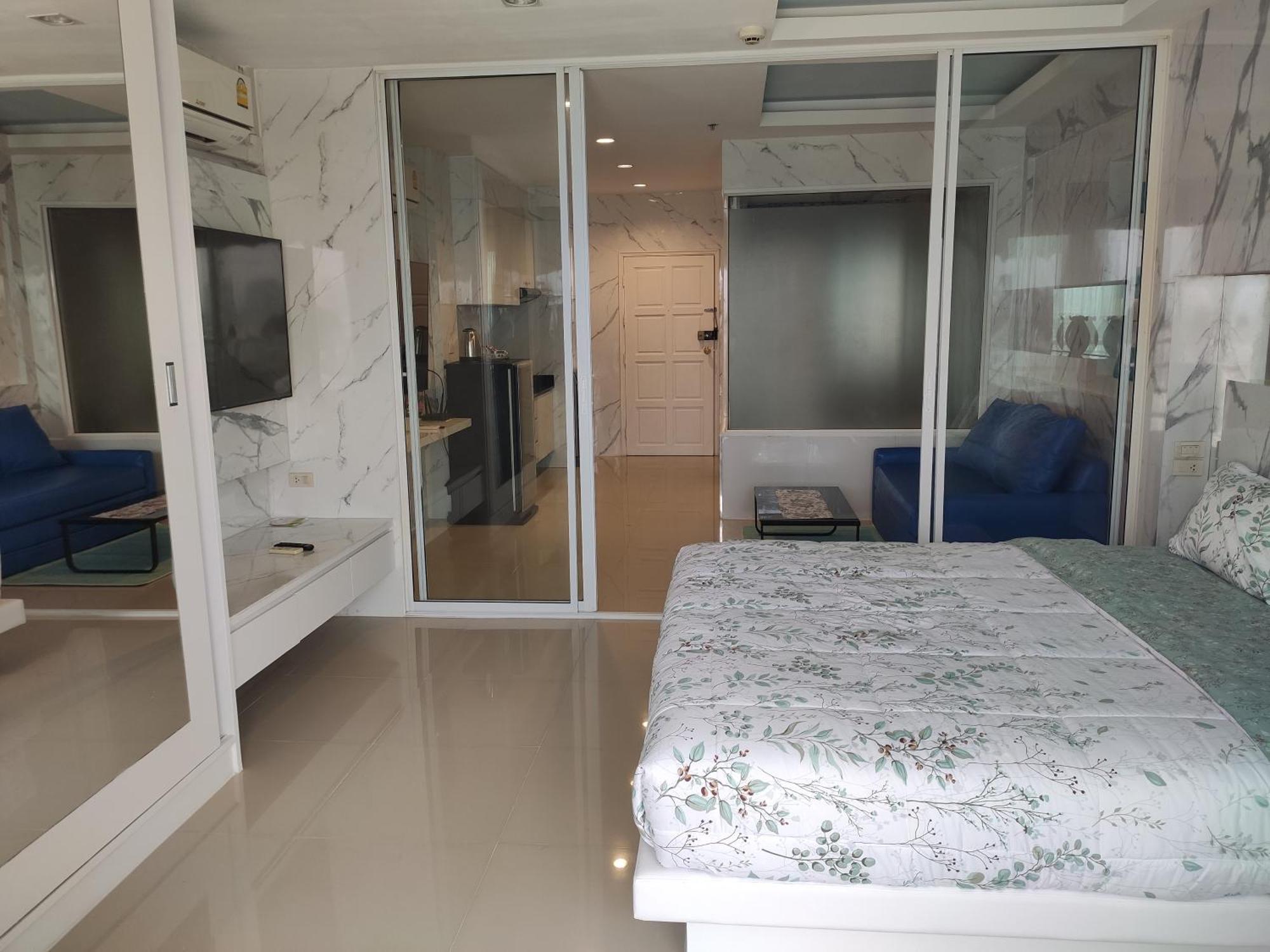 View Talay 6 Pattaya Beach By Anatolia Condo Suite Exterior photo