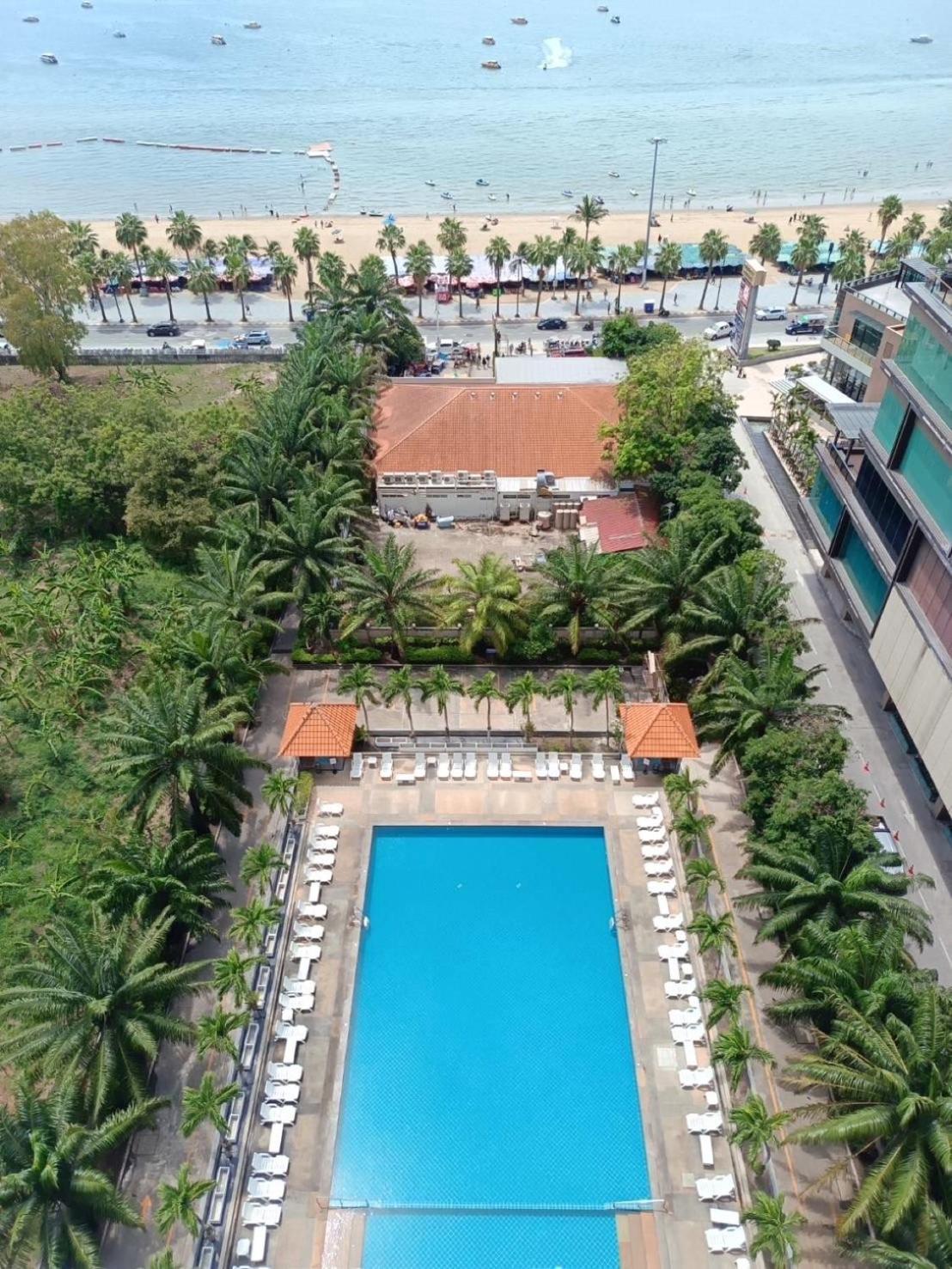 View Talay 6 Pattaya Beach By Anatolia Condo Suite Exterior photo