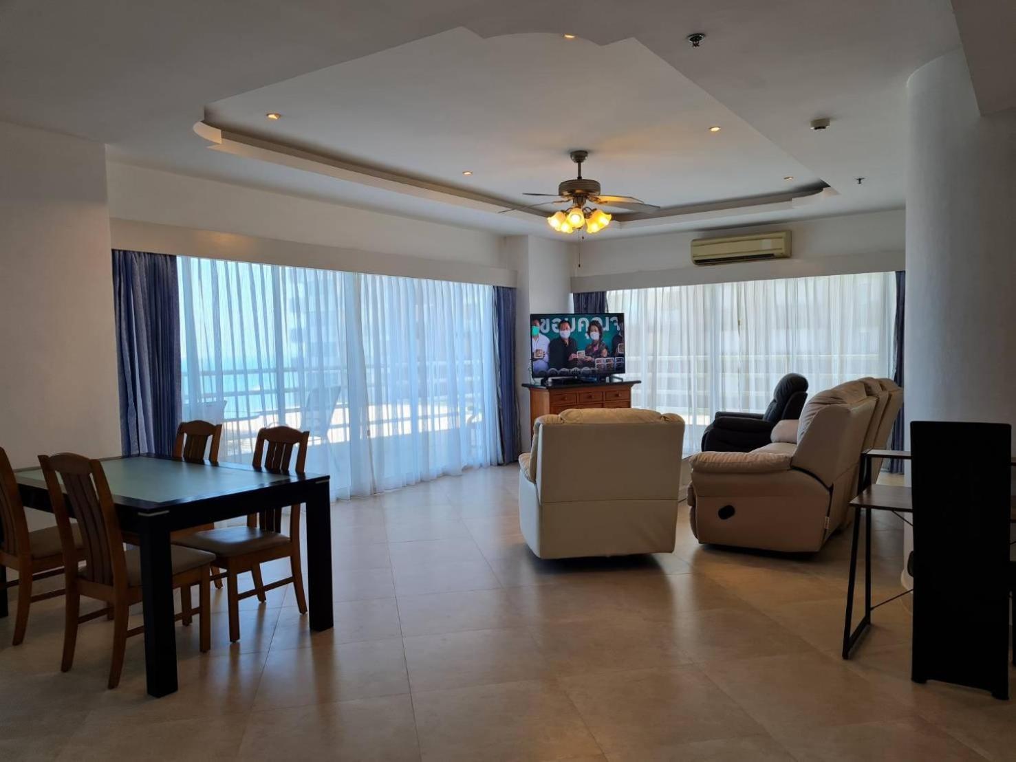 View Talay 6 Pattaya Beach By Anatolia Condo Suite Exterior photo